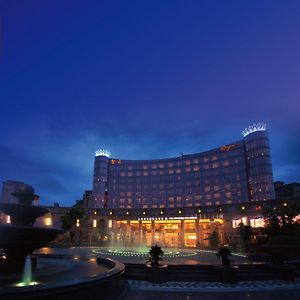 Royal International Hotel Shanghai - Pudong International Airport Exterior photo